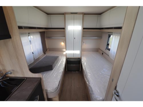 Hobby De Luxe 460 LU MODEL 2027 - 761  photo: 9