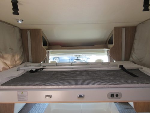 Rimor Seal 66 PLUS Face to Face and Queen Bed photo: 9