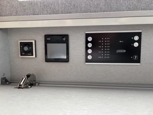 Hymer B ML I 790 Mercedes + Queensbett Foto: 22