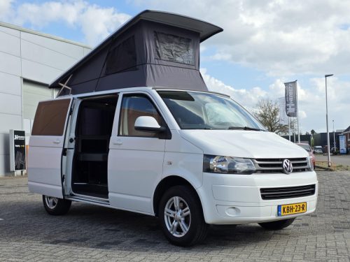 Volkswagen T5 2 TDI 4 berth Pop-top roof 2014 photo: 1