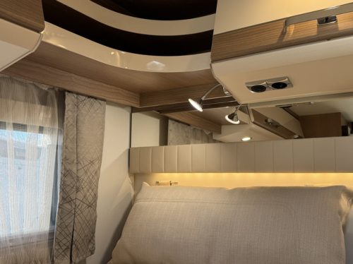 Malibu by Carthago T 430 KB LE 140 hp AUTOMATIC 9-Speed Euro6 Fiat Ducato **Single beds/4 seats/Awning/32" Smart TV/XXL Garage/Only photo: 21