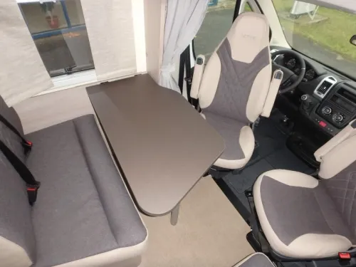 B&uuml;rstner Nexxo Van 620 T foto: 14