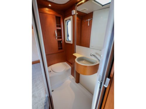 Hymer B 554 Hubdach Franz&ouml;sisches Bett MODERN! Foto: 20