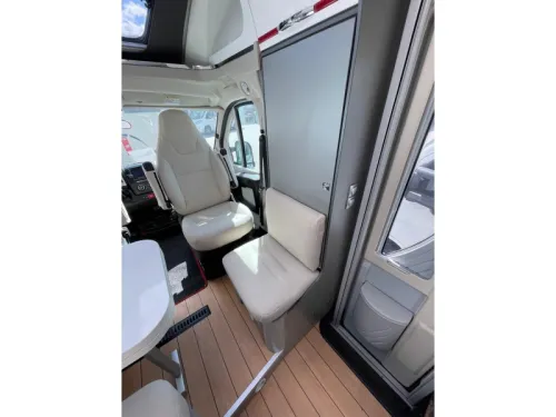 Adria Elios Adria Elios XCS Queensbed photo: 11