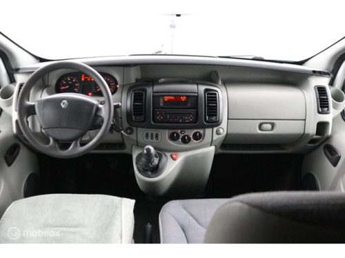 Renault Trafic Kastenwagen 2.0 DCi 115 PS | 2 Sitz-/Schlafbank | Breitbett 130 x 190 | Wohnmobil Kennzeichen | T&Uuml;V 09-2027 | Two Town Farbe | Anh&auml;ngerkupplung Foto: 12