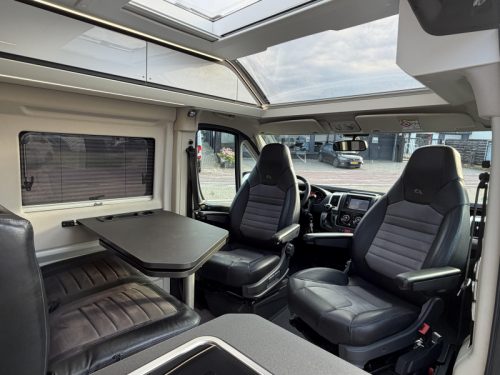 Adria Twin Supreme 640 SLB 9T Automatic-Single beds photo: 1