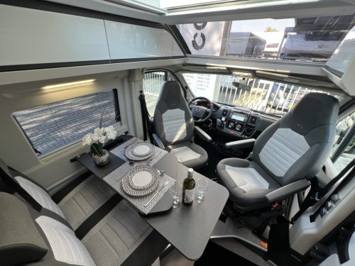 Adria Twin 640 SLB Supreme AUTOMATIC 150HP TOW HITCH photo: 1