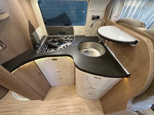 Carthago C-Tourer I 149 LE, automatic, without pull-down bed! photo: 5
