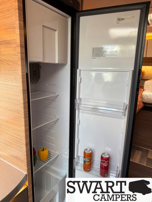 Weinsberg CaraCompact 600 MEG Edition [pepper] photo: 14