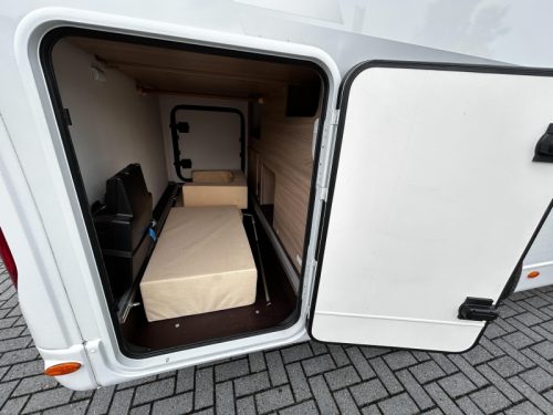 Laika Compact V 9 Single beds/6.60m/2021 photo: 5