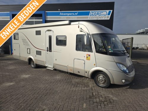 Hymer S 830 Z.G.O.H 2011, Roof air conditioning