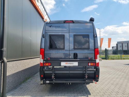 Clever Runner 640 Skyroof 180PS Busbiker Foto: 9