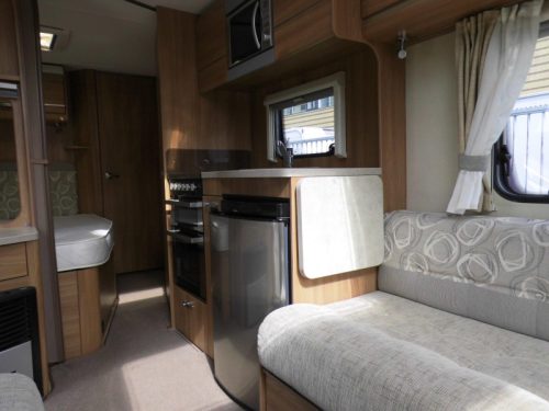 Sprite Cruzer 495 SR Mover and cassette awning! photo: 9