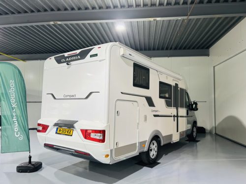 Adria COMPACT SL Plus ! with twin beds photo: 7