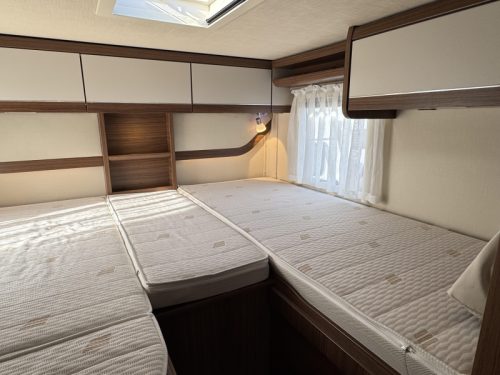 Hymer ML-T 580 - Hydraulische St&uuml;tzen - Foto: 12