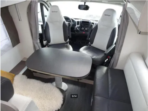 Challenger Special Edition 398 XLB Queens bed Drop-down bed photo: 1