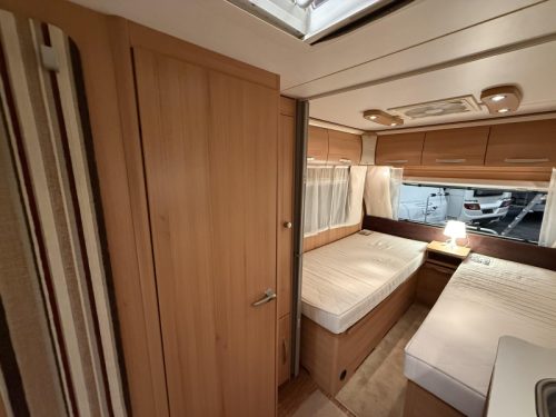 TEC Weltbummler 500 TE 2 BERTHS MOVER ROOF AWNING photo: 15