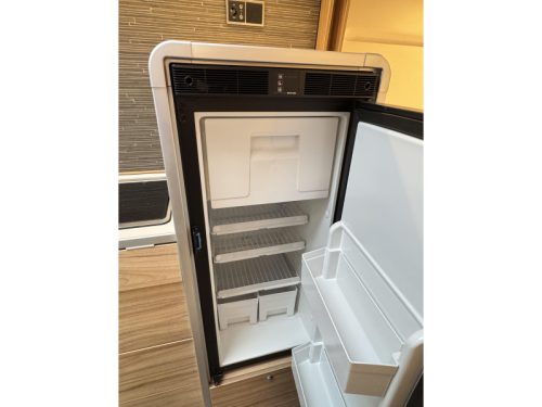 Hymer Yellowstone 640 - Langes 205 cm Bett ! - Foto: 9