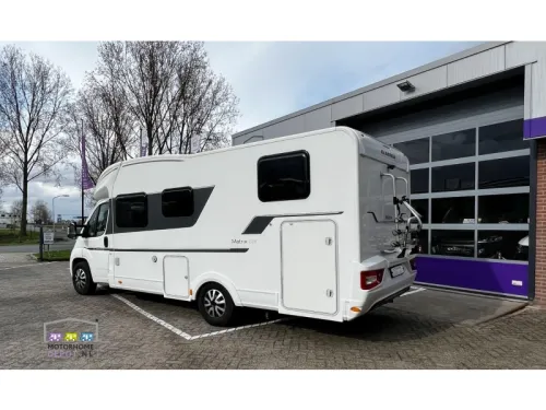 Adria Matrix M 670 SL Length and Lift Bed photo: 3