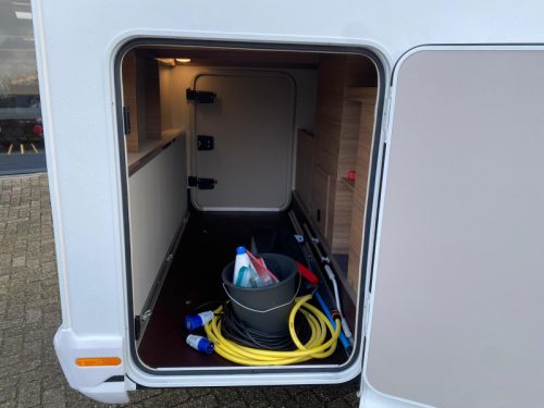 Knaus Van TI 650 MEG Aire Acondicionado 230V, Enganche de remolque foto: 15