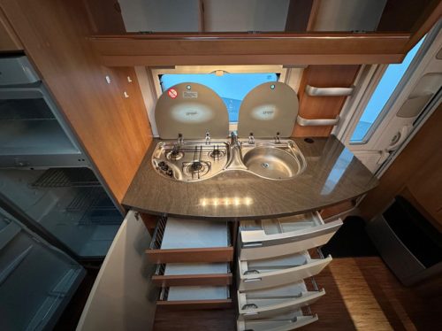 Hobby De Luxe 440 SF photo: 7
