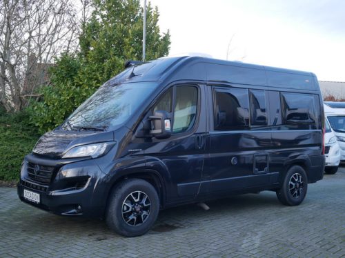 Carado CV 540 Edition 15 5,40 Meter Kastenwagen, Querbett Foto: 2