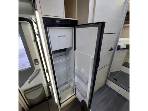 Chausson Titanium Premium 777 LITHIUM BATTERY + INVERTER photo: 13