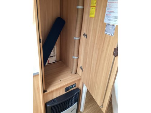 Avanc&eacute; Dethleffs Camper 450 DB foto: 6