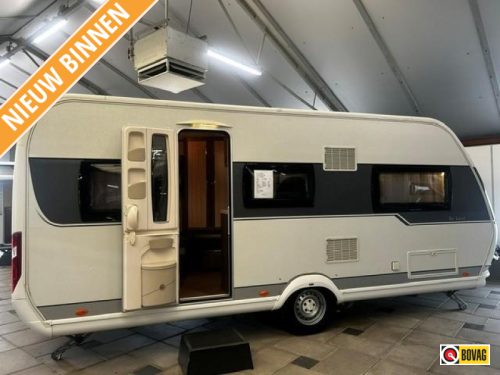 Hobby De Luxe 495 UL mover, awning