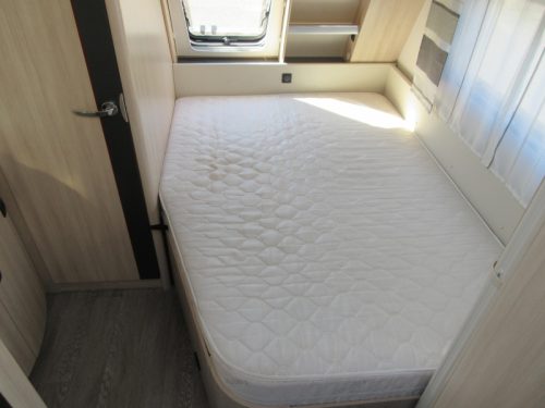 Hobby De Luxe Edition 460 UFE ZIP AWNING + CARAVAN AWNING photo: 4