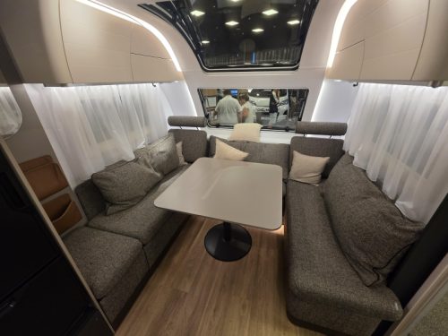 Adria Alpina 583 UL photo: 3