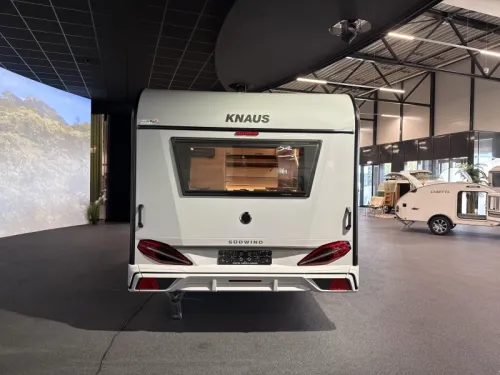 Knaus Sudwind Black Selection 460 EU Einzelbetten / Essecke Foto: 16