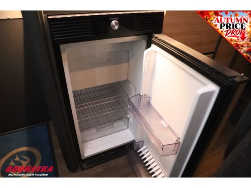 Knaus Lifetime K250/4 2.2 M. Jet Lengtebed Middenkeuken Treinzit Cruise Navi Camera AHK Airco foto: 17