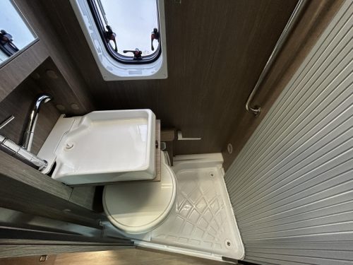Chausson V Automaat/2019/Airco/Euro6 Foto: 13