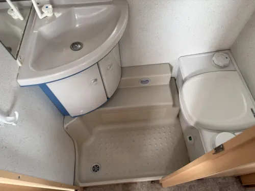 B&uuml;rstner Fun Sportiv 435 TN RUNDSITZ-NORMALE SITZPLATZ RANGIERHILFE - Foto: 5