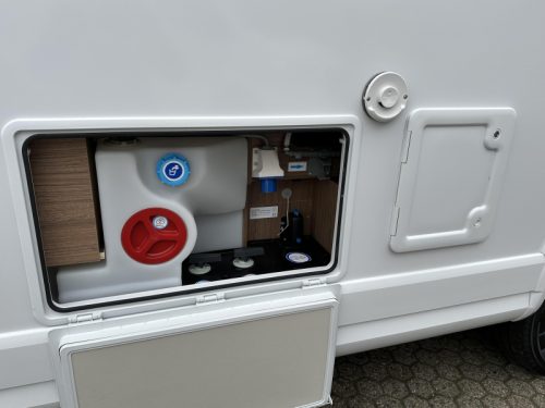 Knaus L!ve I 650 MEG AUTOMAAT 180PK  Foto: 18