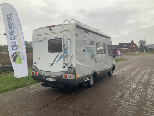 Hymer B 584 2.8 JTD 128 HP, Integral, Engine air conditioning, Front lift bed, 3 Isri seats, Long bench, Tow bar, Year 2005 Camper Centrum On the Road at Noorderringweg 4 in Marum. photo: 13