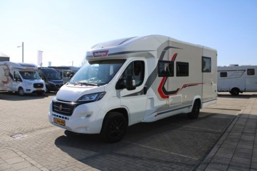Challenger Graphite Vip Edition T 328 igual Chausson 788 AUTOM&Aacute;TICO Fiat 140 cv equipado con cama Queen y cama abatible 4 pers. (76 foto: 6