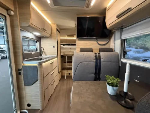 Knaus Van TI Plus 650 MEG Levelsysteem / automaat  foto: 8