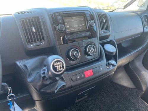 Citro&euml;n Jumper 35 2.2 HDI | Van conversion | Camera | Cruise | Awning | Towbar | Bearlock | Pilot seats | 2 Single beds | Webasto auxiliary heater photo: 19