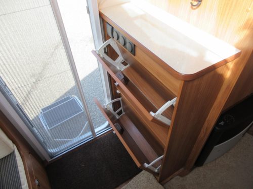 Dethleffs Nomad 450 DB WITH DOREMA PANORAMA AWNING photo: 14
