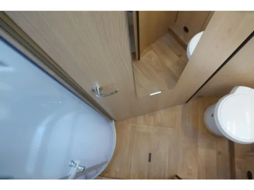 Hymer B-MC I 690 Bomvol optie! Foto: 20