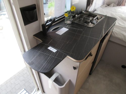 Eriba Touring 530 !! NEU BEI CAMPOLIFE !! Foto: 17