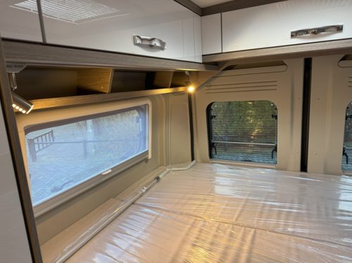 P&ouml;ssl 2Win Plus 600 D-line 140 hp AUTOMATIC 9-speed Euro6 Fiat Ducato NIEUW **Slechts 6 meter/Groot dwarsbed/4 zitplaatsen/Luifel/Apple photo: 12