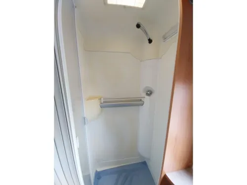 Hymer Eriba mit 44497 km und Dachklimaanlage Foto: 11