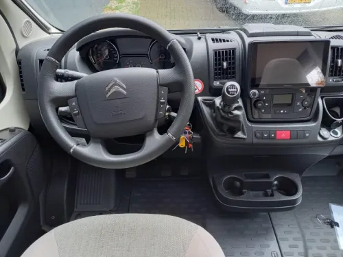 Carado T 338 - 165HP - TV photo: 16
