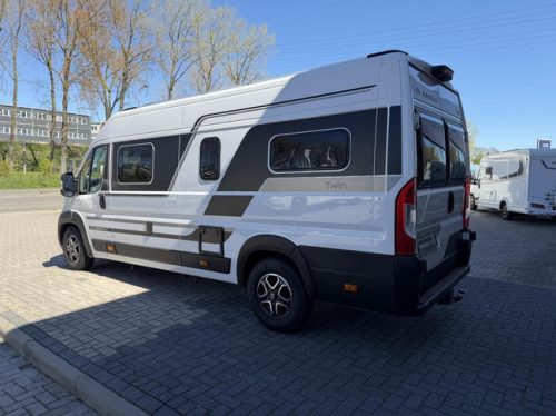 Adria Twin Supreme 640 SGX 9T-Automatic Solar panel Lithium Maxxfan photo: 7