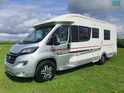 Adria Coral Plus S 670SLT photo: 1