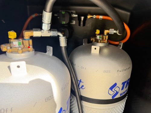 P&ouml;ssl 2 Win R Plus 9G Automatic/LPG/Solar/Towbar/Bearlock Full Options! photo: 4