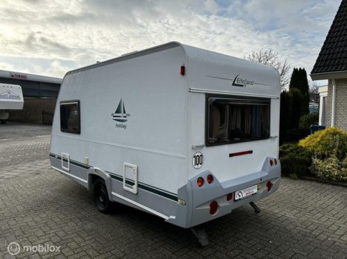 Knaus Eifelland Holiday super neat transverse bed cassette awning photo: 4